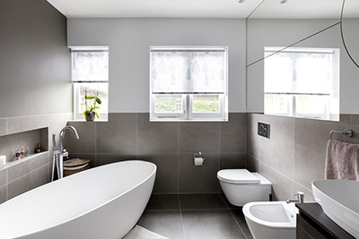 Bathroom installation expert consulting with client