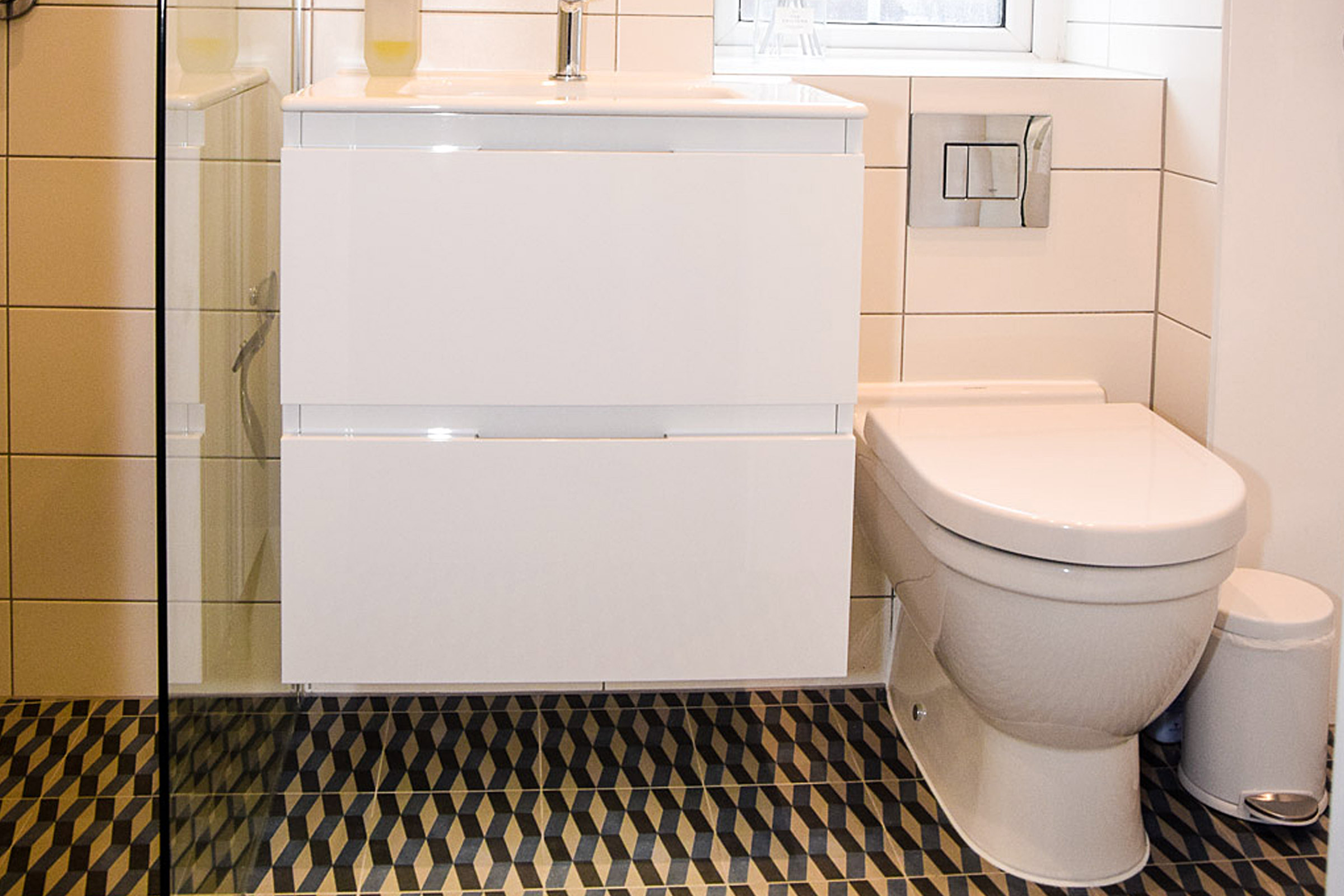 Bathroom refurbishment in London by Inventive Designs